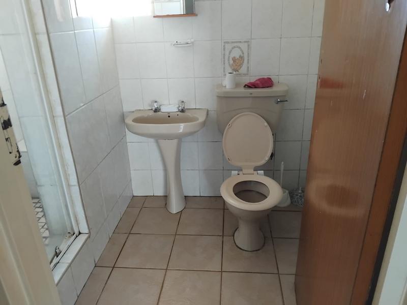 6 Bedroom Property for Sale in Southernwood Eastern Cape